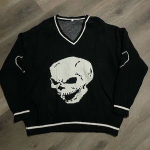 Skull Sweater ☠️